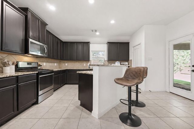 9022 Nina Road, Conroe, TX 77304