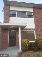 118 URELL PL NE, Washington, DC 20011