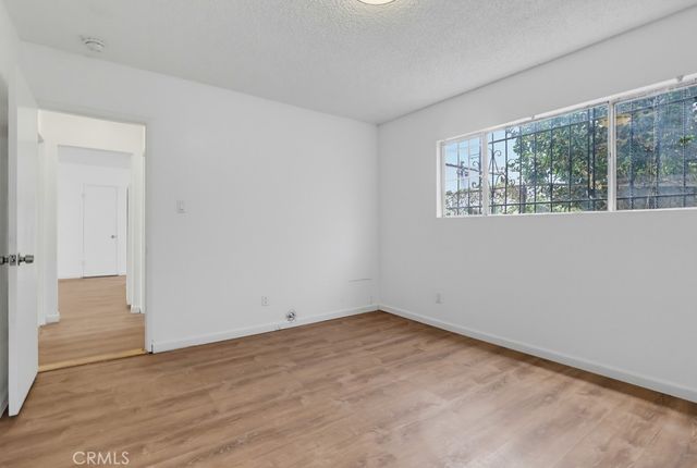 721 W 54th Street, Los Angeles, CA 90037