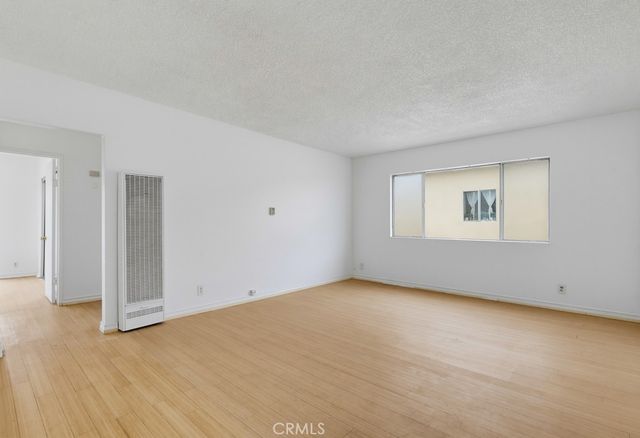 721 W 54th Street, Los Angeles, CA 90037