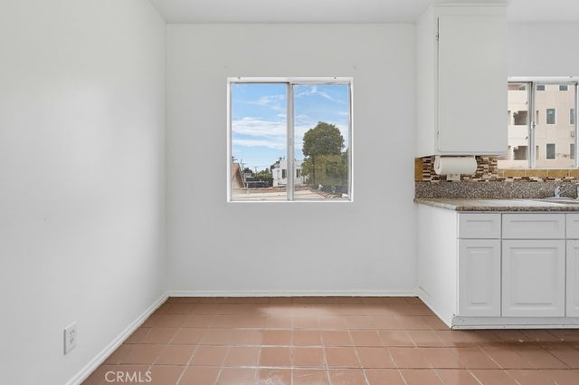 721 W 54th Street, Los Angeles, CA 90037