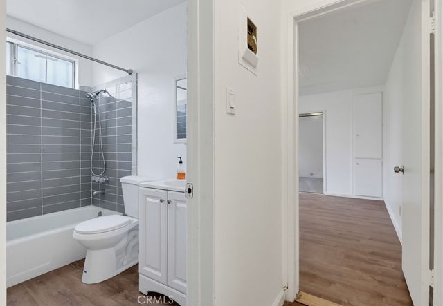 721 W 54th Street, Los Angeles, CA 90037
