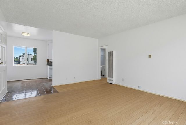 721 W 54th Street, Los Angeles, CA 90037