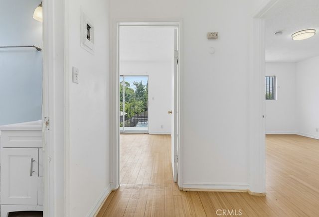 721 W 54th Street, Los Angeles, CA 90037