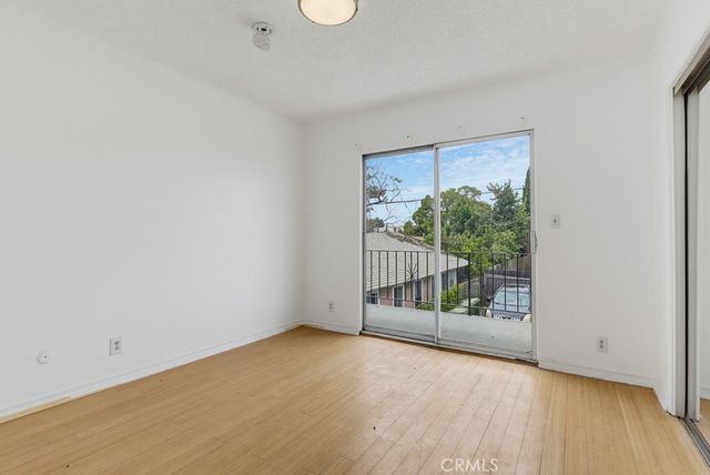 721 W 54th Street, Los Angeles, CA 90037