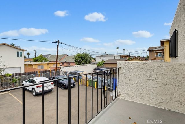 721 W 54th Street, Los Angeles, CA 90037