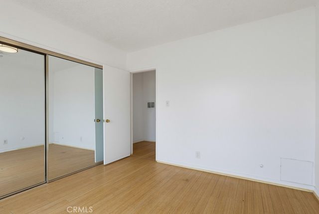 721 W 54th Street, Los Angeles, CA 90037