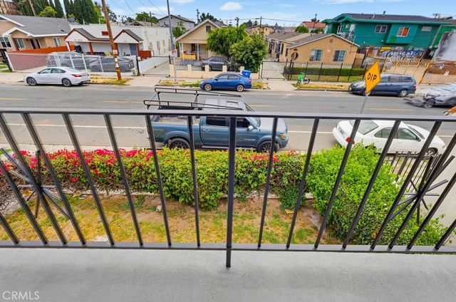 721 W 54th Street, Los Angeles, CA 90037