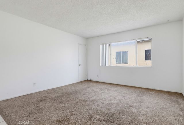 721 W 54th Street, Los Angeles, CA 90037