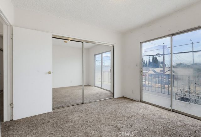 721 W 54th Street, Los Angeles, CA 90037