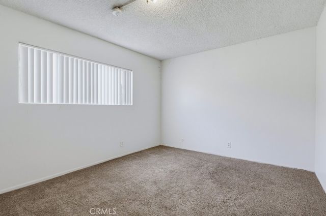 721 W 54th Street, Los Angeles, CA 90037