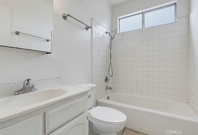 721 W 54th Street, Los Angeles, CA 90037