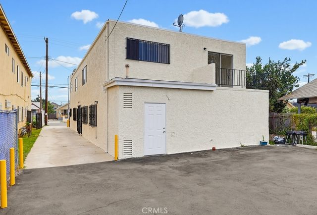 721 W 54th Street, Los Angeles, CA 90037