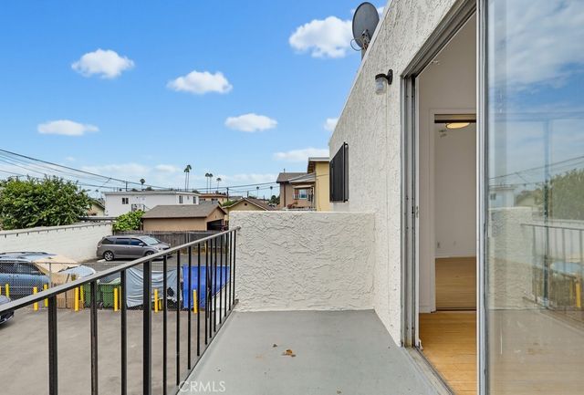 721 W 54th Street, Los Angeles, CA 90037
