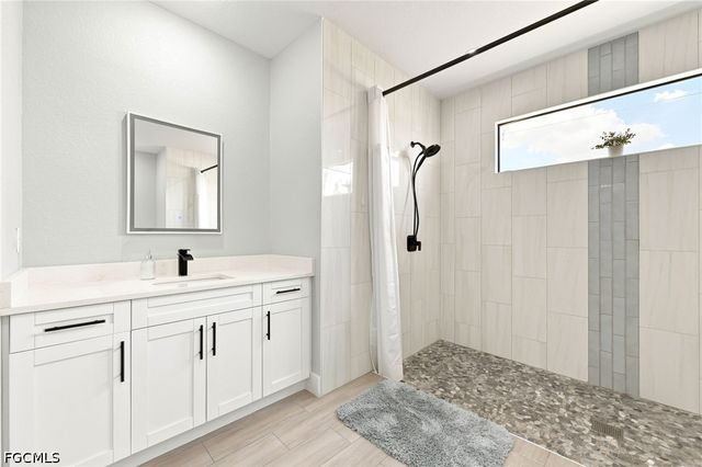 2830 NW 46th PL, Cape Coral, FL 33993