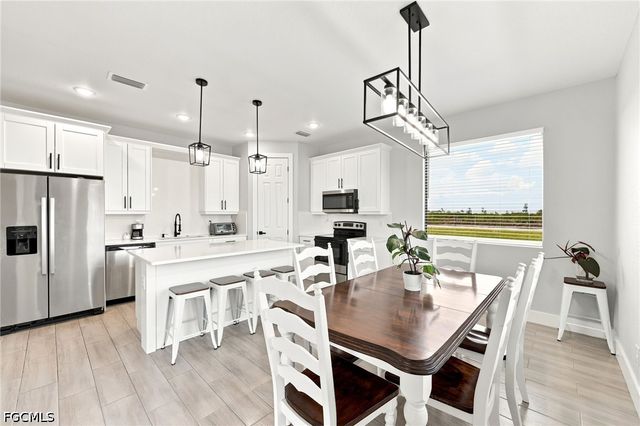 2830 NW 46th PL, Cape Coral, FL 33993