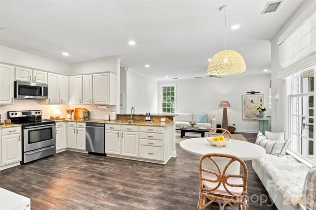 9434 Valley Road, Charlotte, NC 28270