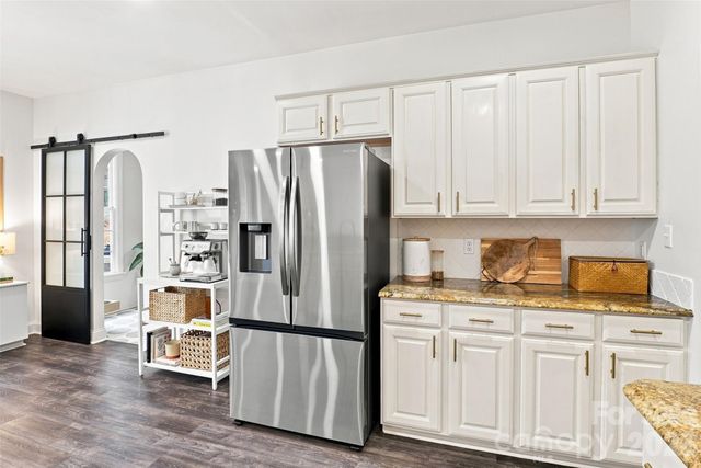9434 Valley Road, Charlotte, NC 28270
