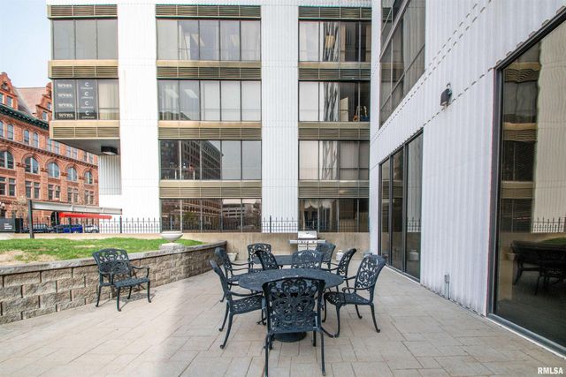 125 SW JEFFERSON Avenue W4W, Peoria, IL 61602