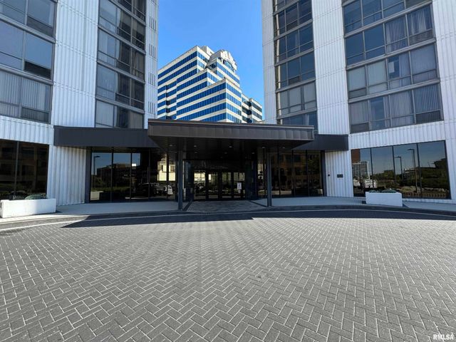 125 SW JEFFERSON Avenue W4W, Peoria, IL 61602