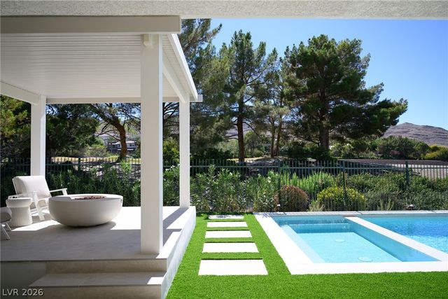 12007 Oakland Hills Drive, Las Vegas, NV 89141