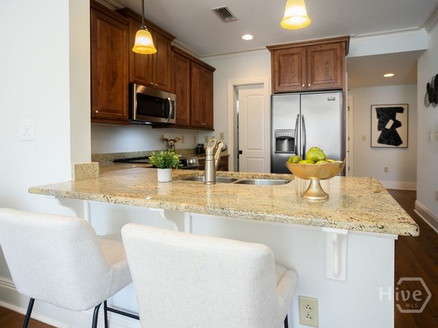 5 Whitaker Street 202 E, Savannah, GA 31401