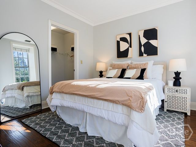 5 Whitaker Street 202 E, Savannah, GA 31401