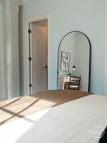 5 Whitaker Street 202 E, Savannah, GA 31401