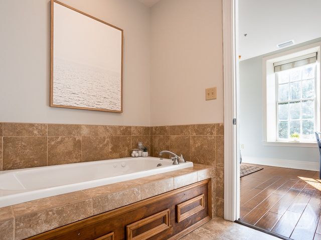 5 Whitaker Street 202 E, Savannah, GA 31401
