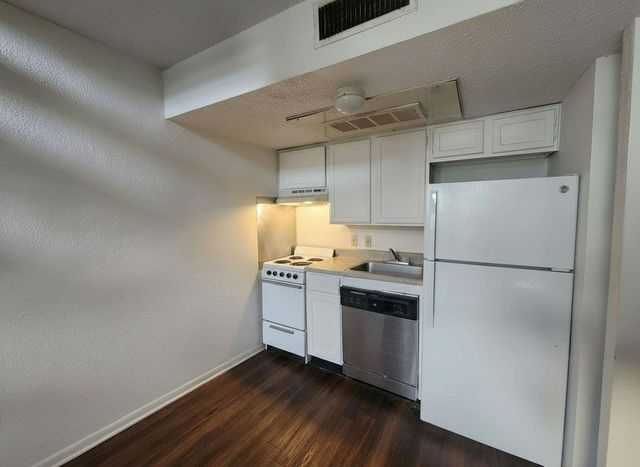 701 W 25th ST 1, Austin, TX 78705