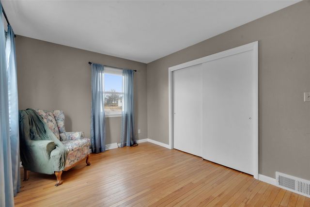 1645 A Avenue, Marion, IA 52302