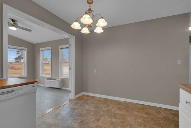 1645 A Avenue, Marion, IA 52302