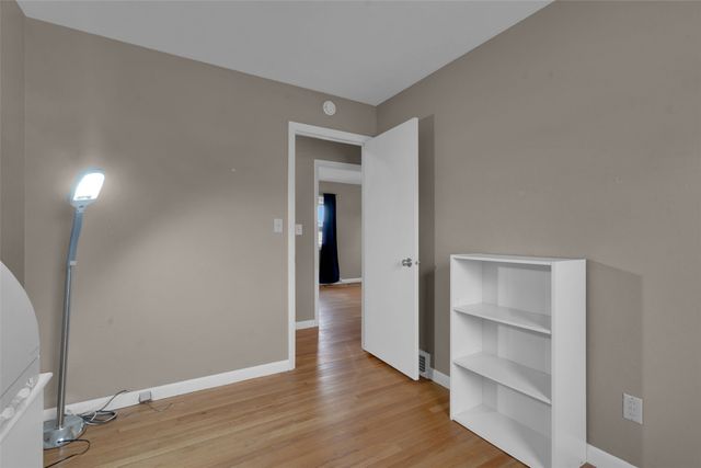 1645 A Avenue, Marion, IA 52302