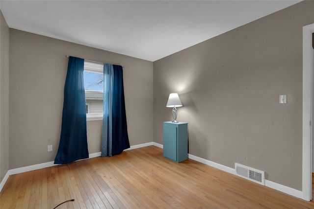 1645 A Avenue, Marion, IA 52302