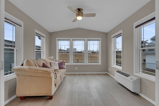 1645 A Avenue, Marion, IA 52302