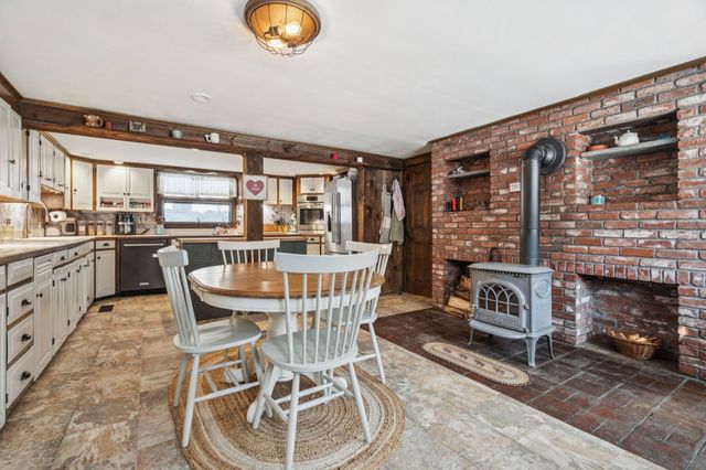 311 Fairgrounds Road, Bradford, NH 03221