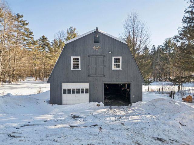 311 Fairgrounds Road, Bradford, NH 03221