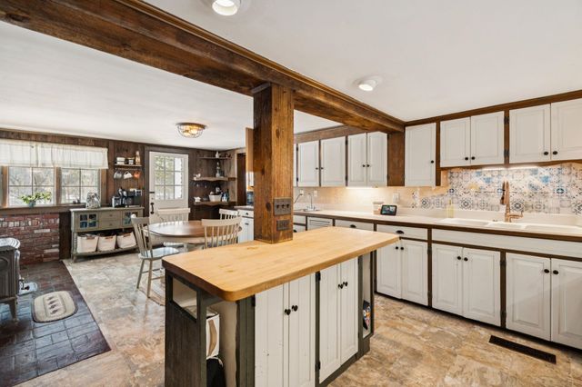 311 Fairgrounds Road, Bradford, NH 03221