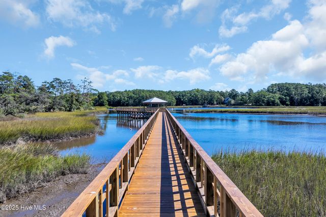 2220 Bungalow Parc Way, Calabash, NC 28467