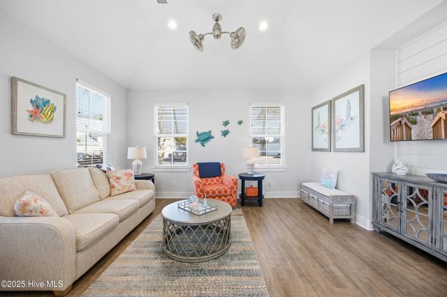 2220 Bungalow Parc Way, Calabash, NC 28467