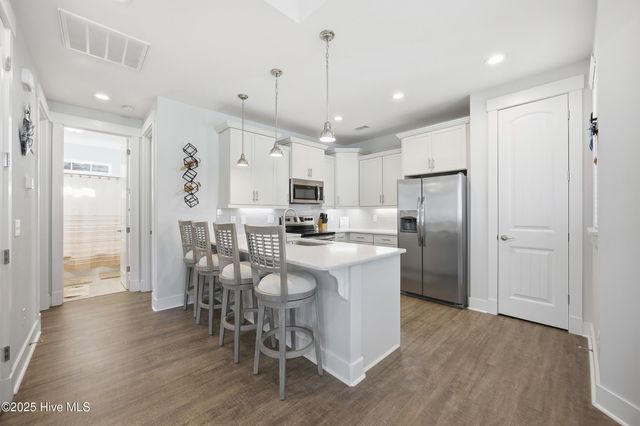 2220 Bungalow Parc Way, Calabash, NC 28467