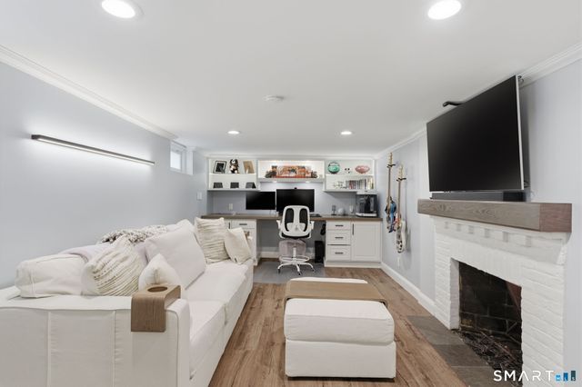 497 Fern Street, West Hartford, CT 06107