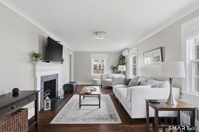 497 Fern Street, West Hartford, CT 06107