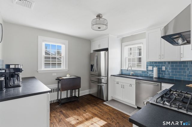 497 Fern Street, West Hartford, CT 06107