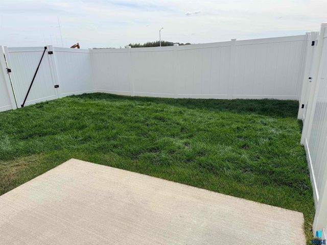 2403 Cama St Street, Sioux Falls, SD 57108
