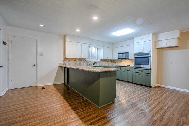 5820 Greenhurst Drive, North Little Rock, AR 72116