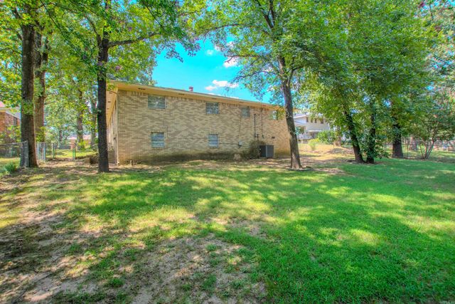 5820 Greenhurst Drive, North Little Rock, AR 72116