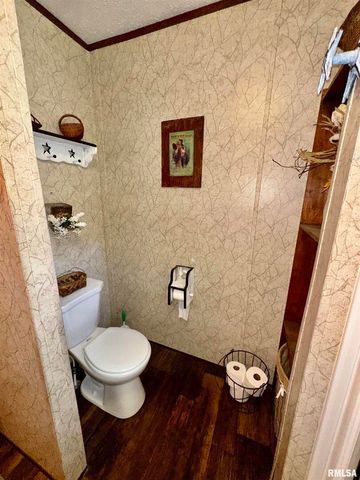 1409 W 5TH Street, West Frankfort, IL 62896