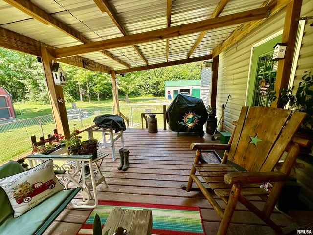 1409 W 5TH Street, West Frankfort, IL 62896