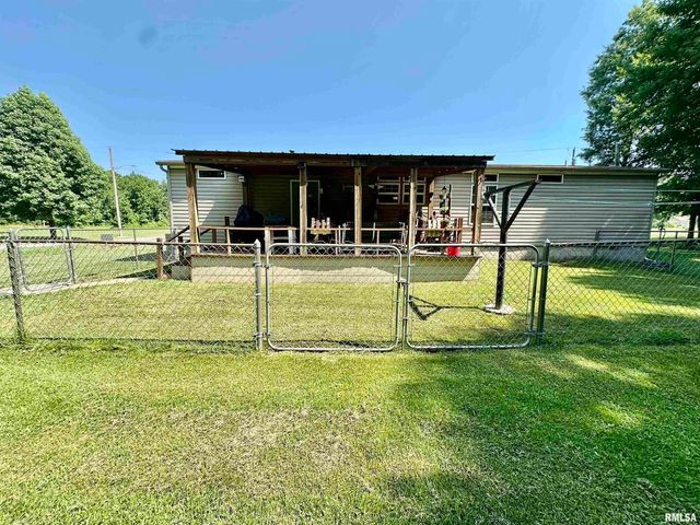 1409 W 5TH Street, West Frankfort, IL 62896